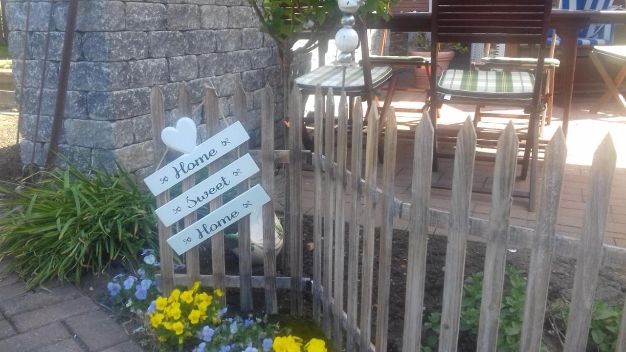 Gasthaus Knudsen Utersum Екстер'єр фото